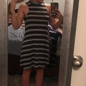 * LAST CALL* Adorable Flowy Short Dress